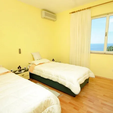 With A Parking Space - 4752 Dubrovnik